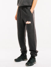 TRAVELER SWEATPANTS